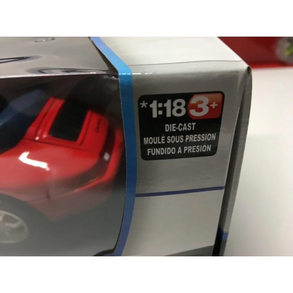 Maisto Porsche 911 Carrera Special Ed 1:18 Diecast Car NEW Collectible Display